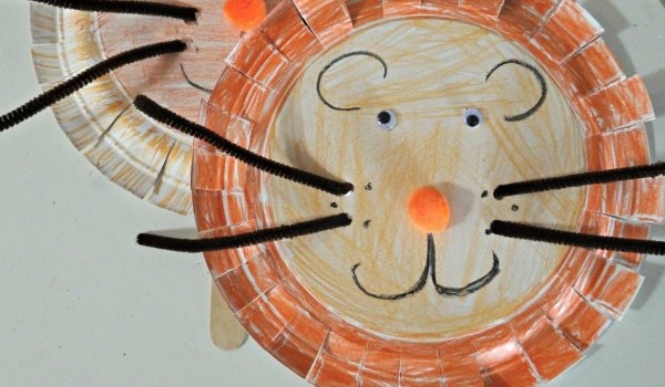 Paper Plate Lion Craft! Easy Activity and Teaches the Letter L!