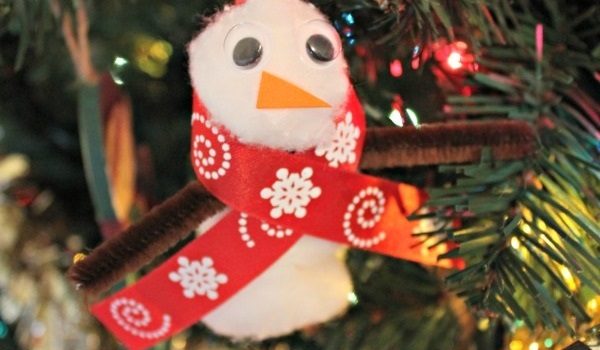 Snowman Craft Made From A Clothespin!